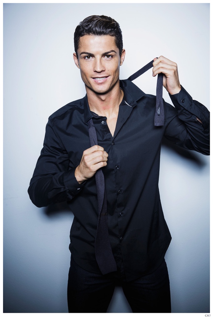 Cristiano-Ronaldo-CR7-Shirt-Photo-Shoot-003