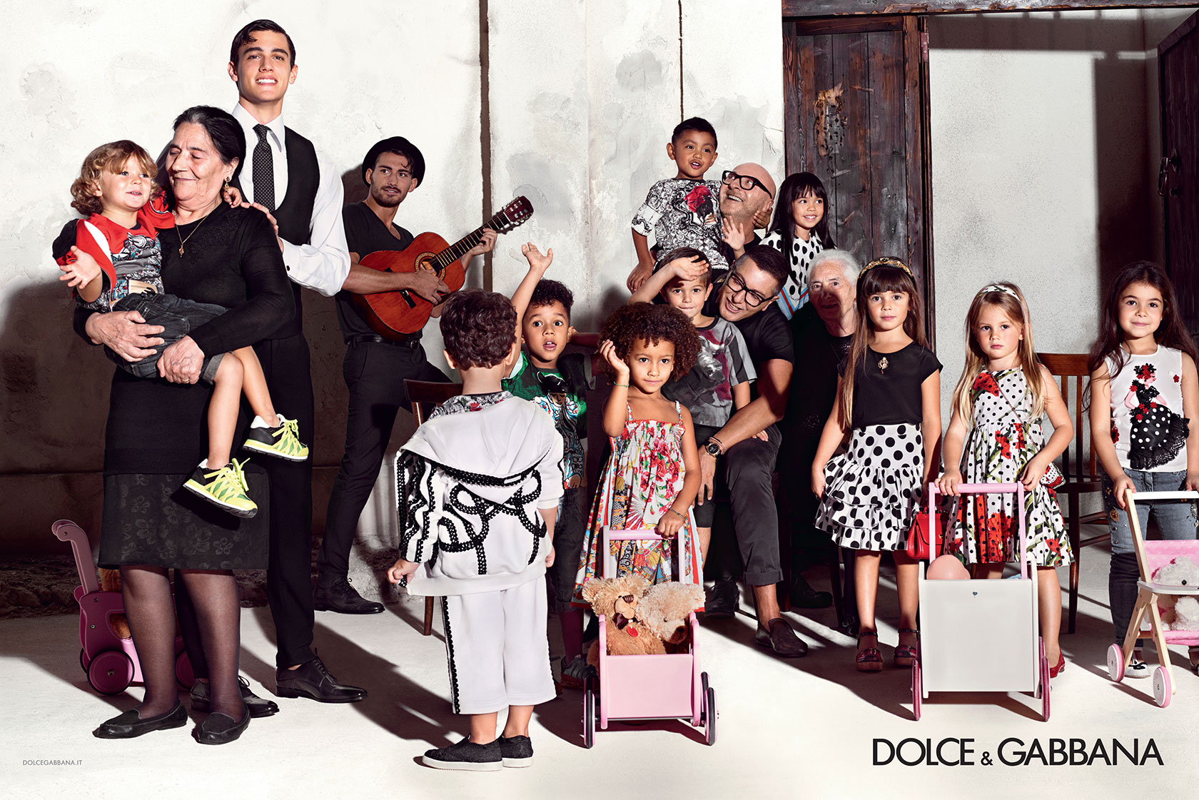 dolce-and-gabbana-summer-2015-child-advertising-campaign-01-zoom