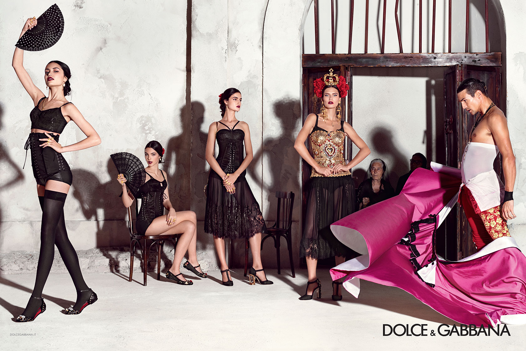 dolce-and-gabbana-summer-2015-women-advertising-campaign-03-zoom