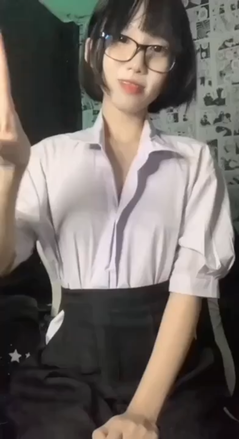 Imut Tapi Masih Banyak Muncratnya?